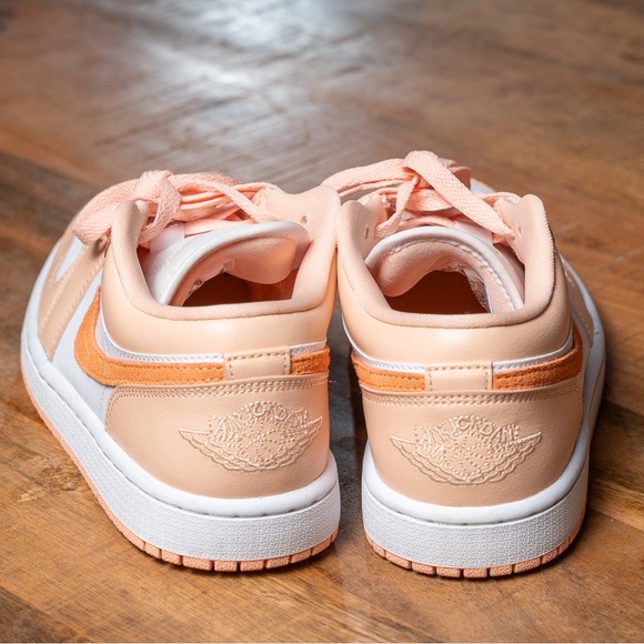 Jordan 1 low “Sunset Haze” - Picture 4 of 5